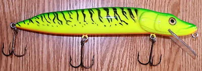 Fishing tackle foldable stand-NEW 10" Hard Wood Musky Muskie Lure - Pike Firetiger