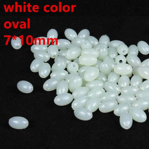 white oval 7x10mm